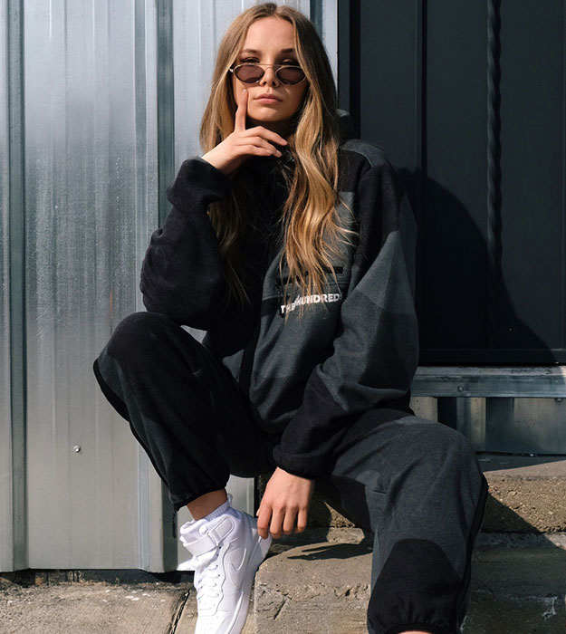 Woman wearing streewear product-12